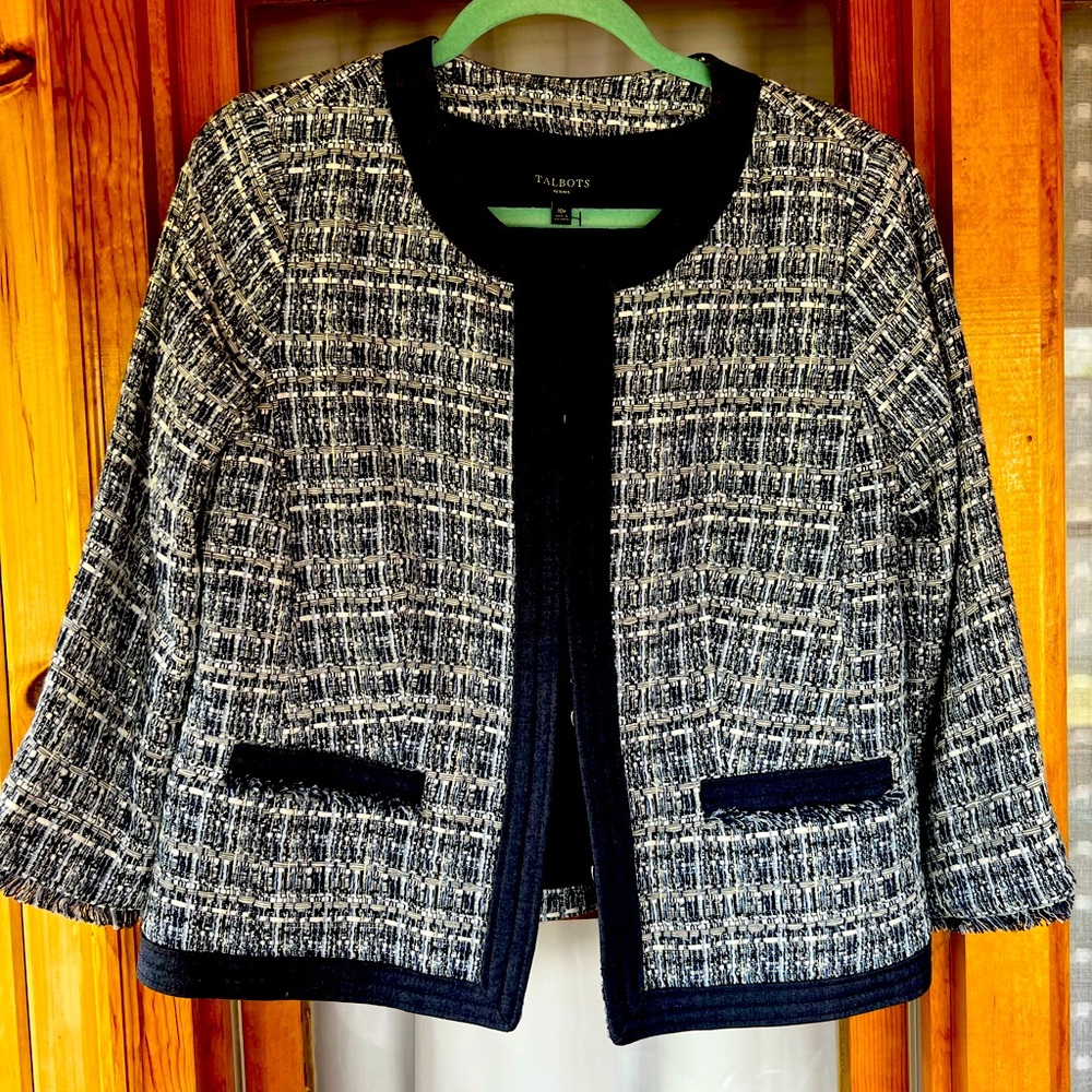 Talbots Blazer Size 10 Petites Black and White Tweed Style
